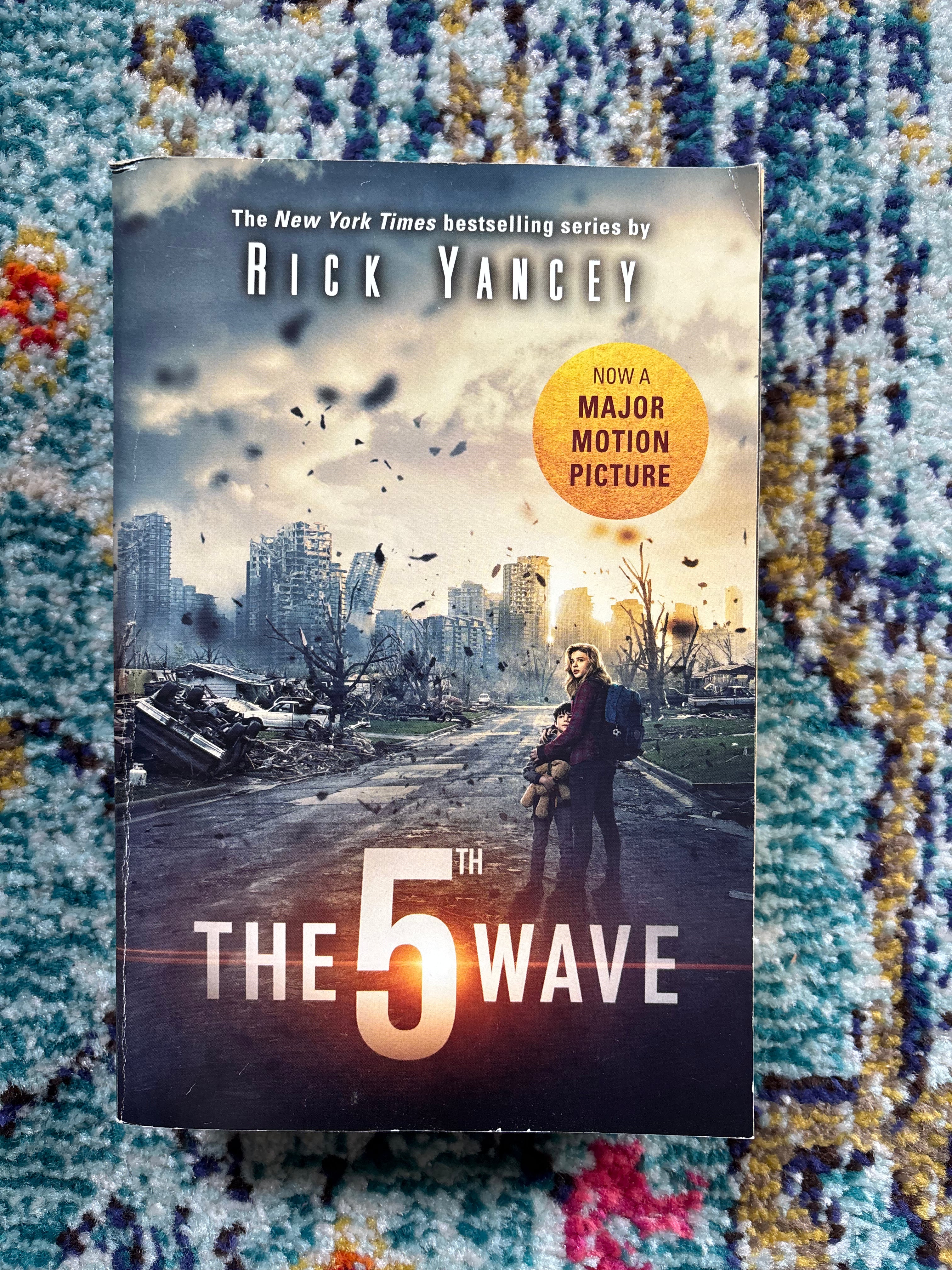 The 5th Wave by Rick Yancey